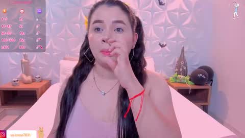 Snapshot of lili_mccormick chatting on 10-19-25, 02:23 SALOME online show from 10-19-25, 02:23