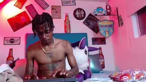 Snapshot of lili_roussi chatting on 10-26-25, 12:38 lili_roussi online show from 10-26-25, 12:38