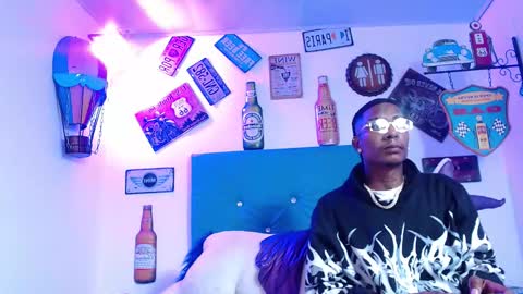 Snapshot of lili_roussi chatting on 11-18-25, 12:49 lili_roussi online show from 11-18-25, 12:49