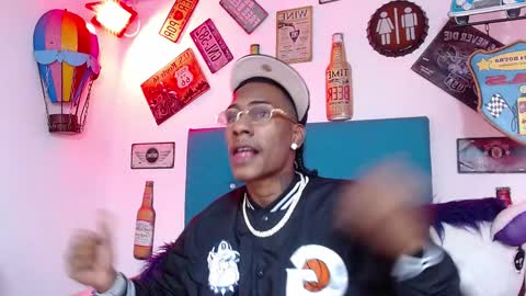 Snapshot of lili_roussi chatting on 11-26-25, 08:10 lili_roussi online show from 11-26-25, 08:10