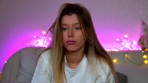Snapshot of liliabianca chatting on 12-16-24, 10:08 Mia online show from 12-16-24, 10:08