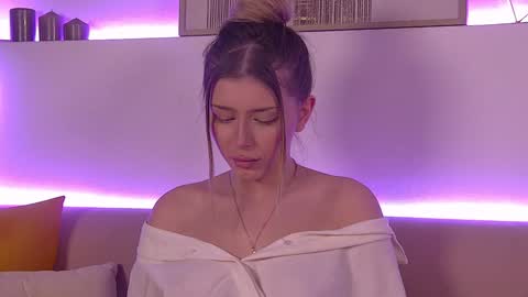 Snapshot of liliabianca chatting on 01-27-25, 04:43 Mia online show from 01-27-25, 04:43
