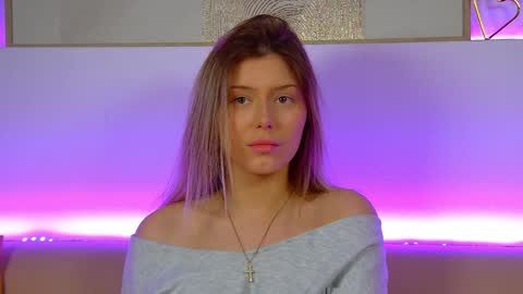 Snapshot of liliabianca chatting on 02-06-25, 12:37 Mia online show from 02-06-25, 12:37