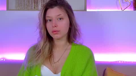 Snapshot of liliabianca chatting on 02-10-25, 06:31 Mia online show from 02-10-25, 06:31