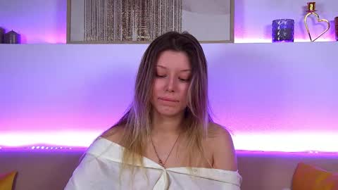 Snapshot of liliabianca chatting on 02-11-25, 06:19 Mia online show from 02-11-25, 06:19