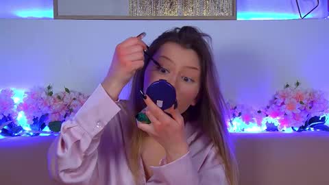 Snapshot of liliabianca chatting on 02-18-25, 12:39 Mia online show from 02-18-25, 12:39