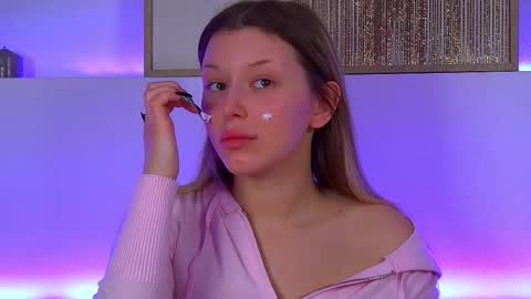 Snapshot of liliabianca chatting on 02-20-25, 06:50 Mia online show from 02-20-25, 06:50
