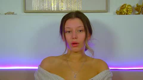Snapshot of liliabianca chatting on 09-12-25, 06:24 Mia online show from 09-12-25, 06:24