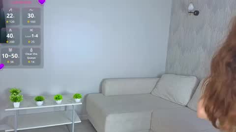 Snapshot of lilianbickford chatting on 04-21-26, 03:07 Hi I am Luna online show from 04-21-26, 03:07