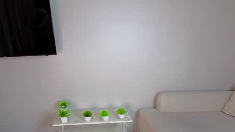 Snapshot of lilianbickford chatting on 05-10-26, 03:06 Hi I am Luna online show from 05-10-26, 03:06