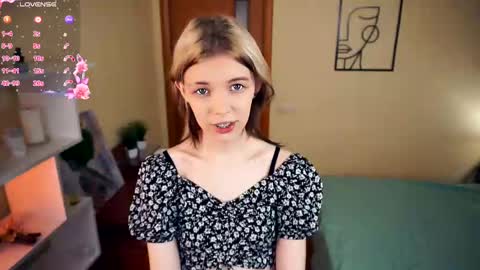 Lilian online show from 03-09-25, 07:23