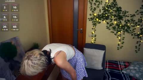 Lilian online show from 09-13-25, 07:19