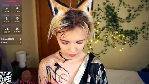 Lilian online show from 11-19-25, 07:30