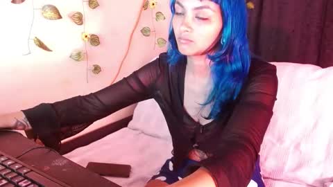 Snapshot of liliandoll chatting on 06-08-26, 09:15 yesica online show from 06-08-26, 09:15