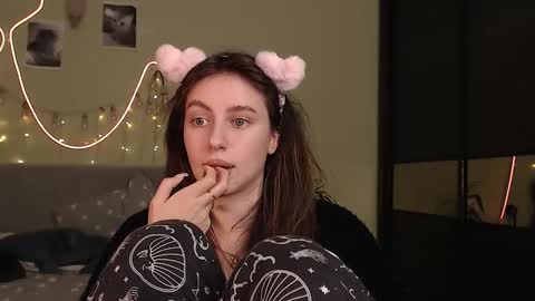 Snapshot of liliatlu chatting on 10-14-25, 07:25 Lilu online show from 10-14-25, 07:25