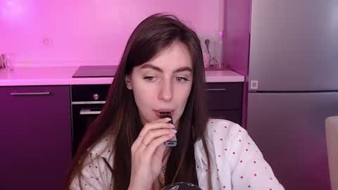 Lilu online show from 06-16-26, 03:42