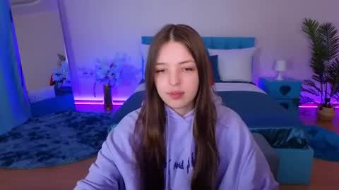 Lili Bakery online show from 06-20-26, 01:09