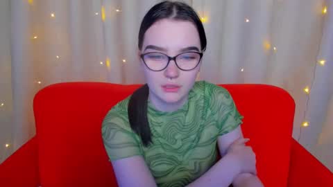 Snapshot of lilibethxx chatting on 12-17-24, 05:07 lilibethxx online show from 12-17-24, 05:07