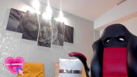Snapshot of lilicooper_ chatting on 02-08-25, 12:49 Lili Cooper online show from 02-08-25, 12:49