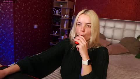 Snapshot of lilieanori chatting on 02-05-25, 11:17 Lilie online show from 02-05-25, 11:17