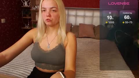 Snapshot of lilieanori chatting on 03-04-25, 08:49 Lilie online show from 03-04-25, 08:49