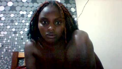 liligal online show from 06-12-26, 07:57