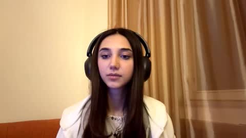 Snapshot of lilihalvorsen chatting on 09-28-25, 11:10 Lina online show from 09-28-25, 11:10