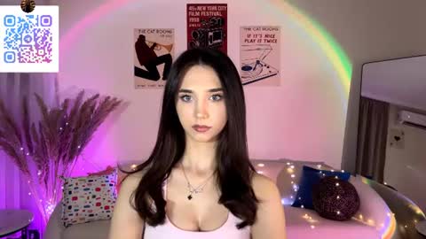 Lina online show from 07-21-26, 10:45