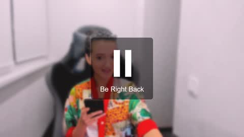 Snapshot of lililaluna chatting on 01-27-25, 02:24             ...  online show from 01-27-25, 02:24