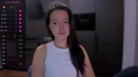 Snapshot of lililaluna chatting on 10-14-25, 05:36             ...  online show from 10-14-25, 05:36