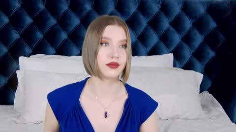 Snapshot of lililinn chatting on 01-24-25, 08:23 LiliLinn online show from 01-24-25, 08:23