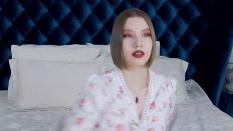 Snapshot of lililinn chatting on 01-24-25, 02:41 LiliLinn online show from 01-24-25, 02:41