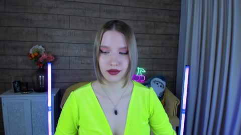 Snapshot of lililinn chatting on 01-28-25, 11:06 LiliLinn online show from 01-28-25, 11:06