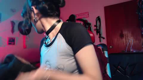 Molly online show from 12-10-24, 05:17