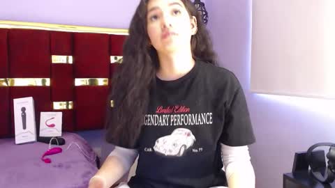 Snapshot of lilimini032 chatting on 01-31-26, 08:18 lilimini online show from 01-31-26, 08:18