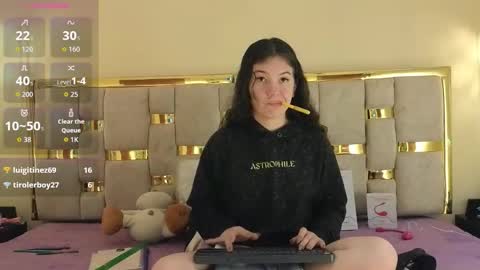 Snapshot of lilimini032 chatting on 02-17-26, 08:15 lilimini online show from 02-17-26, 08:15