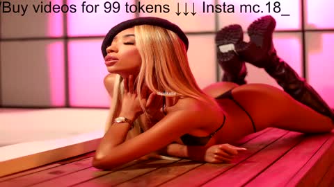 Lili  online show from 12-20-24, 04:53