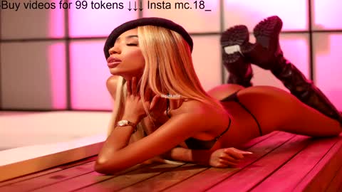 Lili  online show from 12-22-24, 04:17