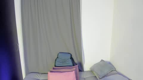 lilirouse online show from 09-24-25, 09:01