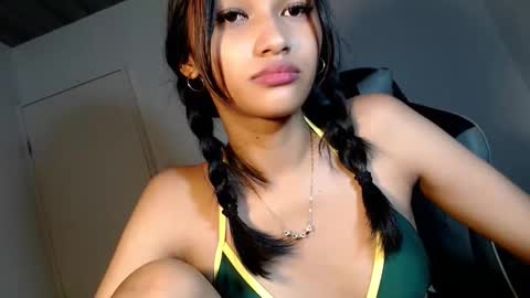 Snapshot of lilit_sensual chatting on 02-04-26, 02:12 Chloe online show from 02-04-26, 02:12