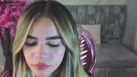 Lilith  online show from 11-01-25, 08:33