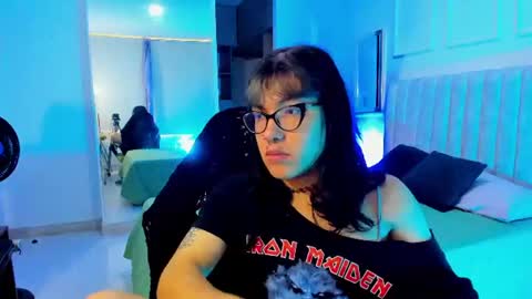 lilith  online show from 06-25-26, 11:59