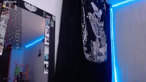 IG soylilith green7   online show from 11-20-25, 03:07