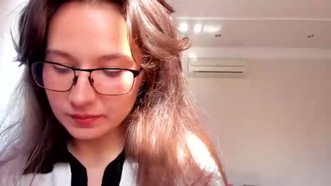 lilith online show from 02-20-25, 10:48