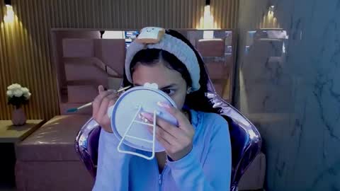 Lilith  online show from 01-19-25, 01:01