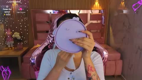 Lilith  online show from 09-20-25, 03:40