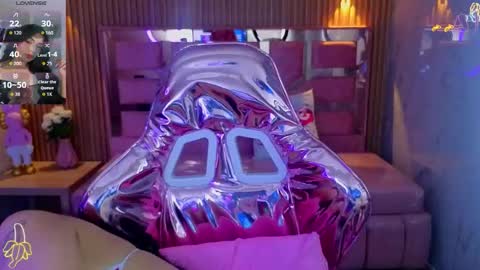 Lilith  online show from 10-18-25, 05:10