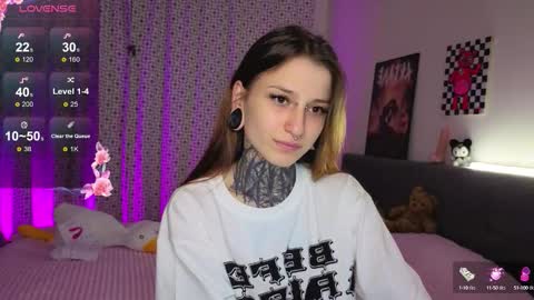 lilith_poison online show from 10-11-25, 06:06