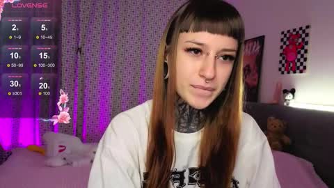 lilith_poison online show from 10-22-25, 07:35