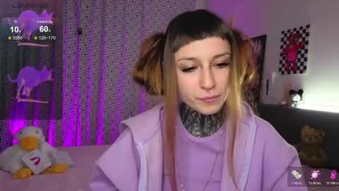 lilith_poison online show from 10-30-25, 06:52